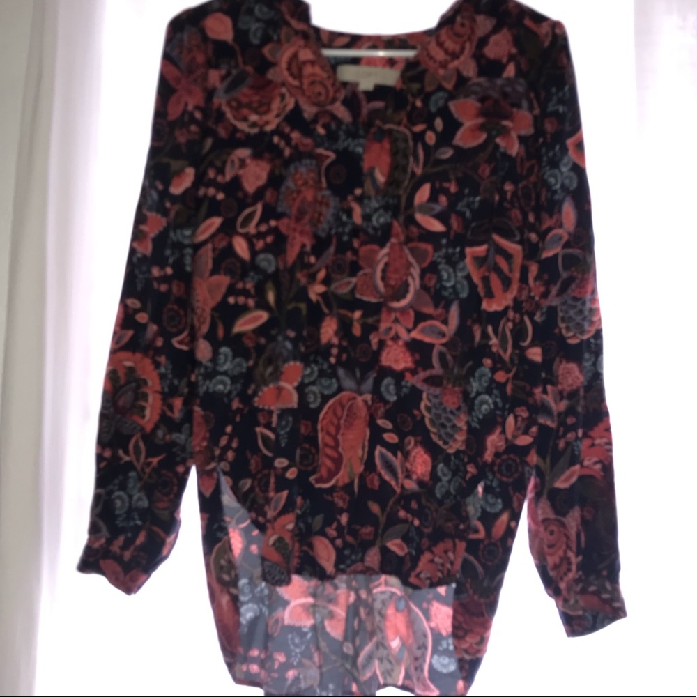 Long sleeve flowery top